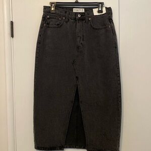 Abercrombie High Rise Denim midi Skirt